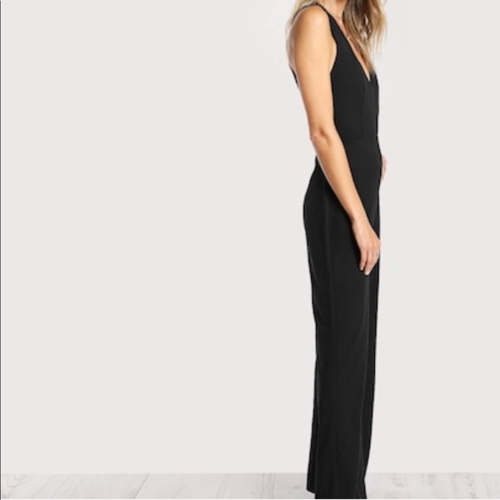 Stunning Dressy ⭐️ Jump Suit with Criss Cross Back - Picture 5 of 8